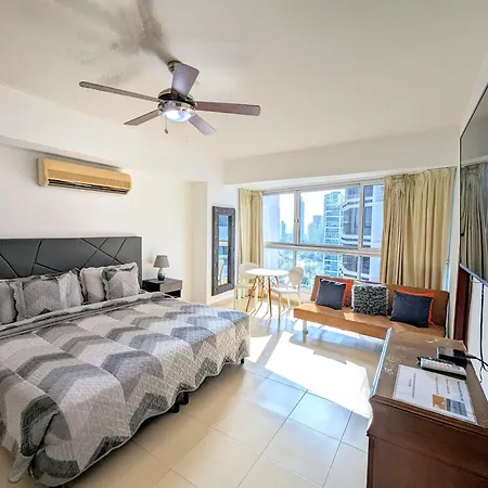 Yc 2301-B L Habitacion En Av Balboa
